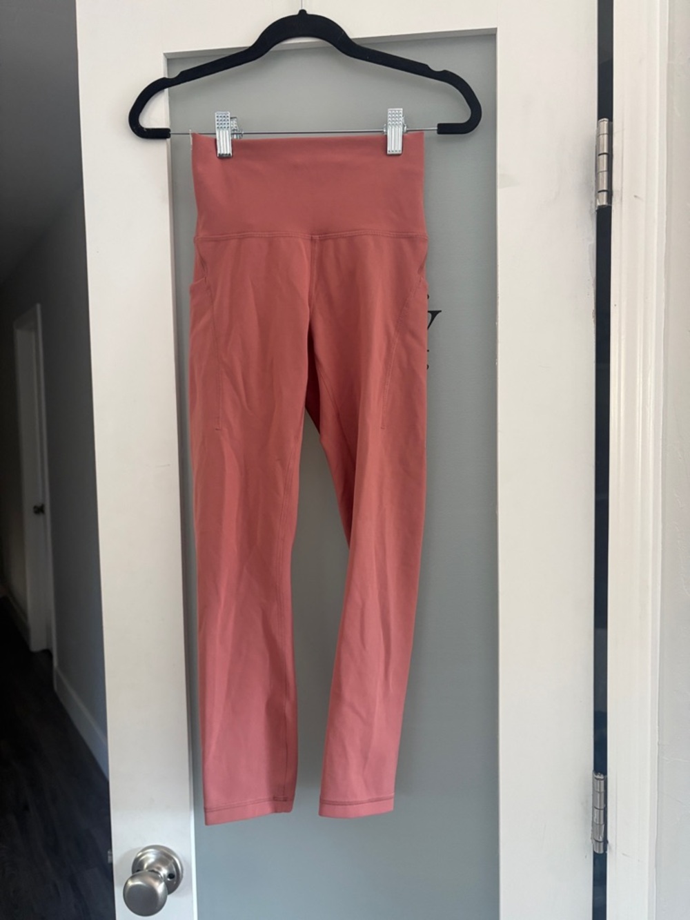 lululemon athletica women’s High-Rise Leggings in Dusty Rose